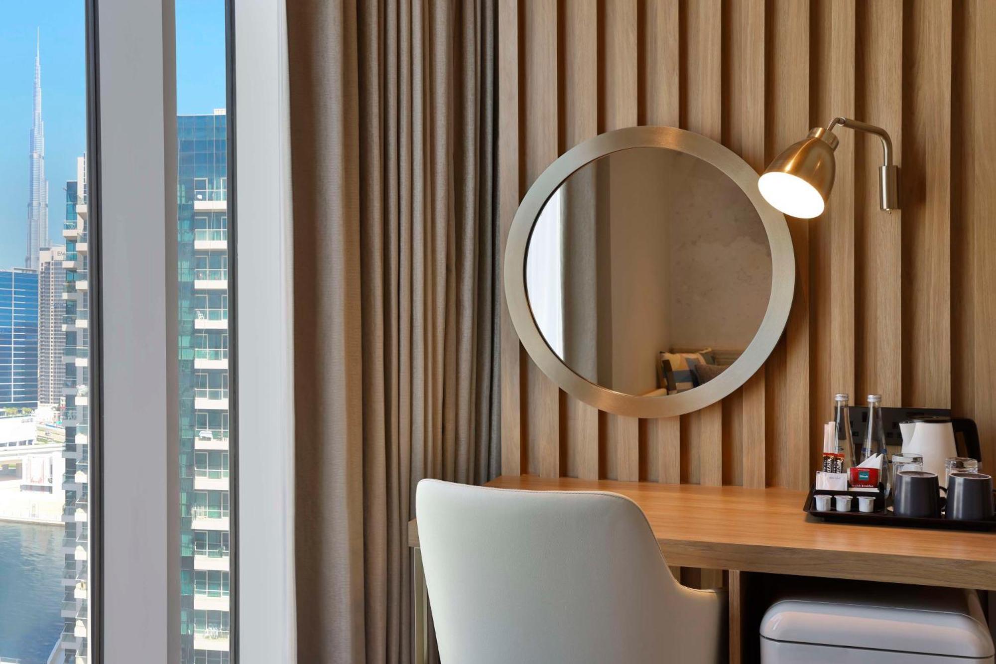 Hilton Garden Inn Dubai Business Bay Esterno foto