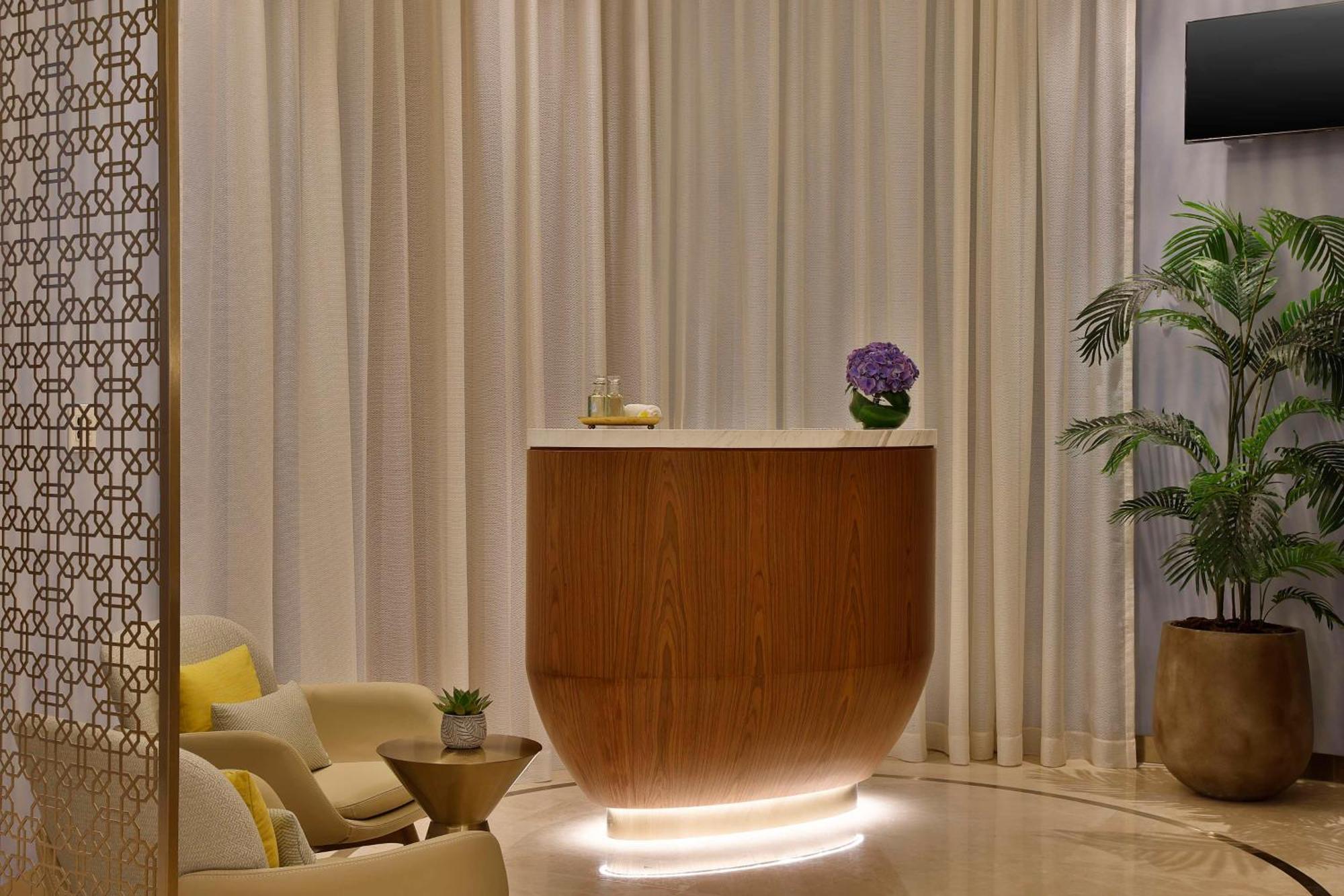 Hilton Garden Inn Dubai Business Bay Esterno foto
