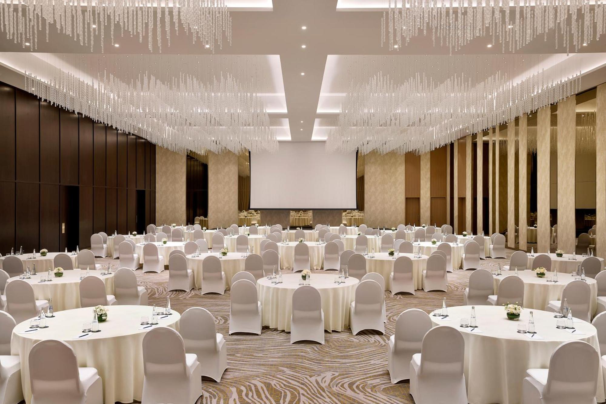 Hilton Garden Inn Dubai Business Bay Esterno foto